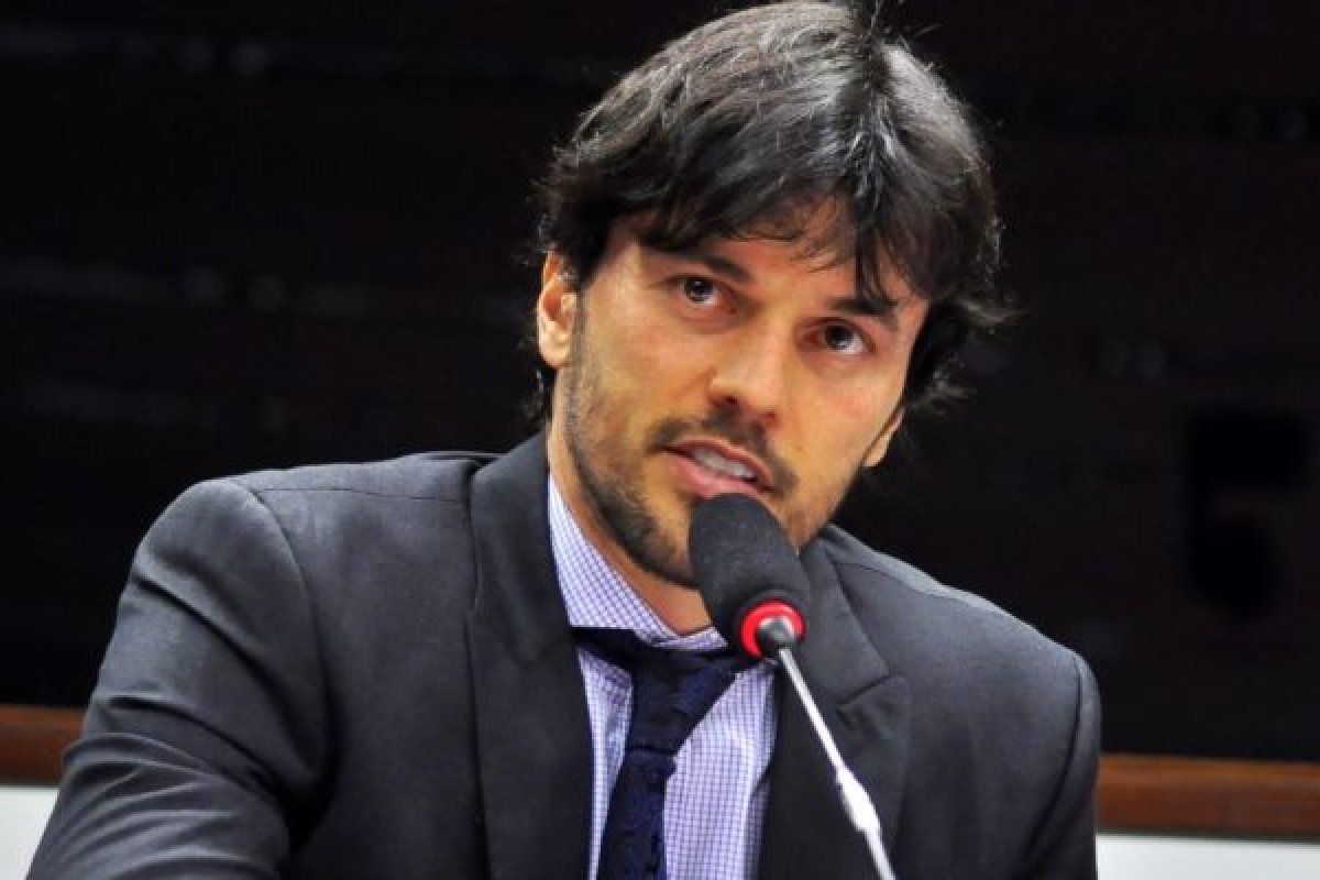 Projeto de Lei quer vinculação de CPF a contas em redes sociais