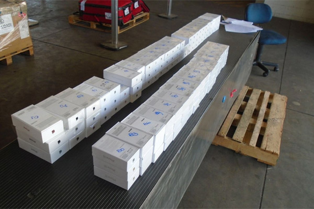 Receita Federal leiloa itens apreendidos em Aeroporto do Rio nesta segunda-feira (23)