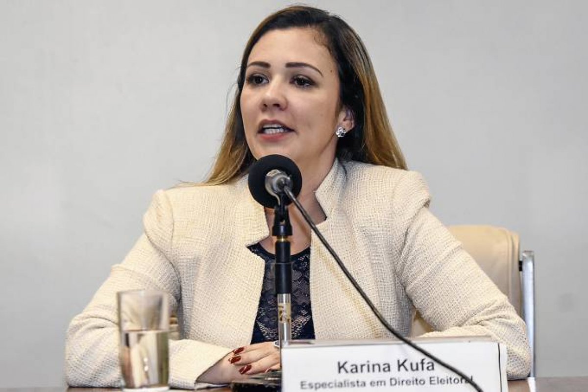Defesa diz que Convocação de Karina Kufa à CPI criminaliza a advocacia