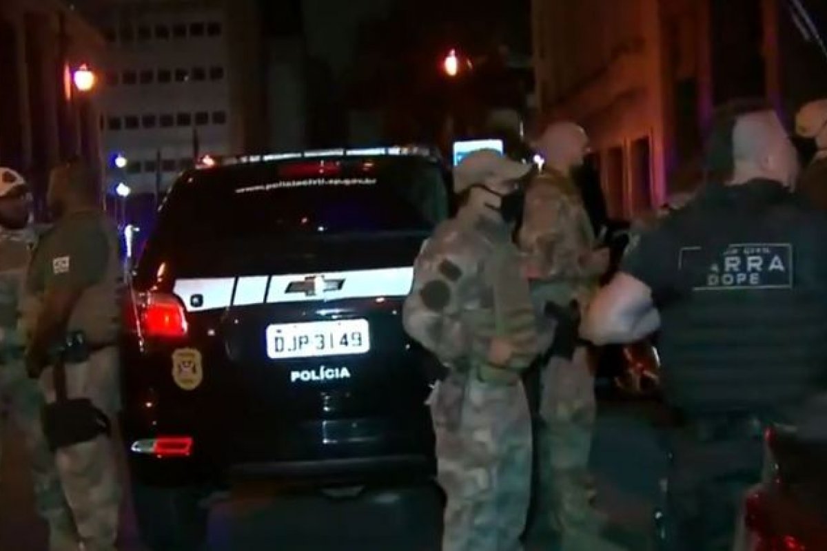 Polícia prende quadrilha em SP que aplicava golpes em clientes de Brasília