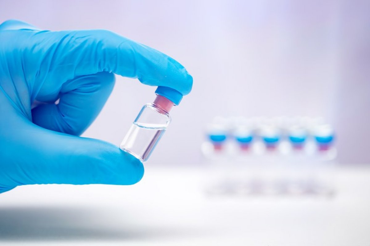 Fiocruz recebe lote IFA para fabricação de imunizante contra a Covid-19