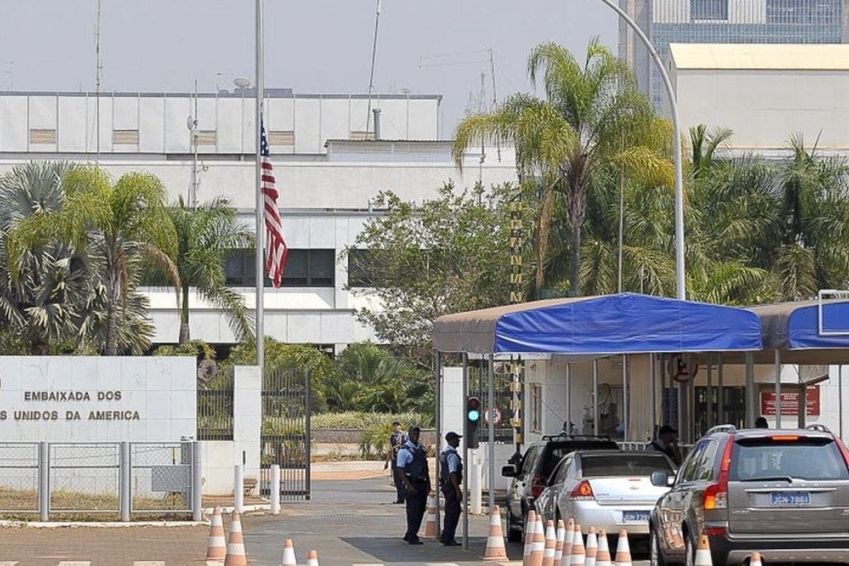 Embaixada dos EUA aconselha americanos a evitarem as manifestações dia 7