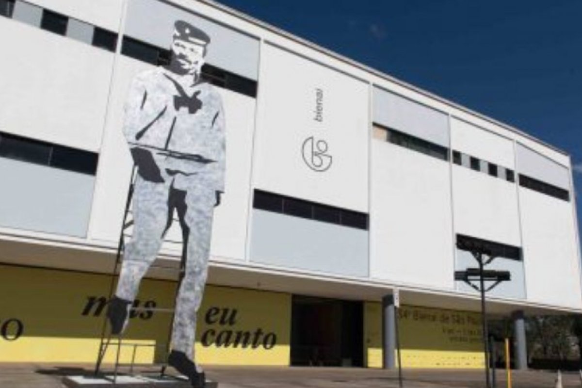 Após ser adiada por um ano por causa da pandemia de Covid-19, Bienal de SP é aberta ao público 