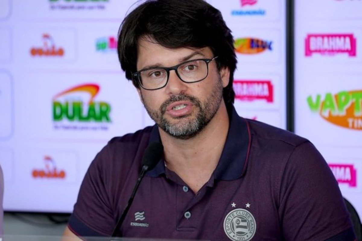 Presidente do Bahia passa mal durante confronto contra o Fortaleza