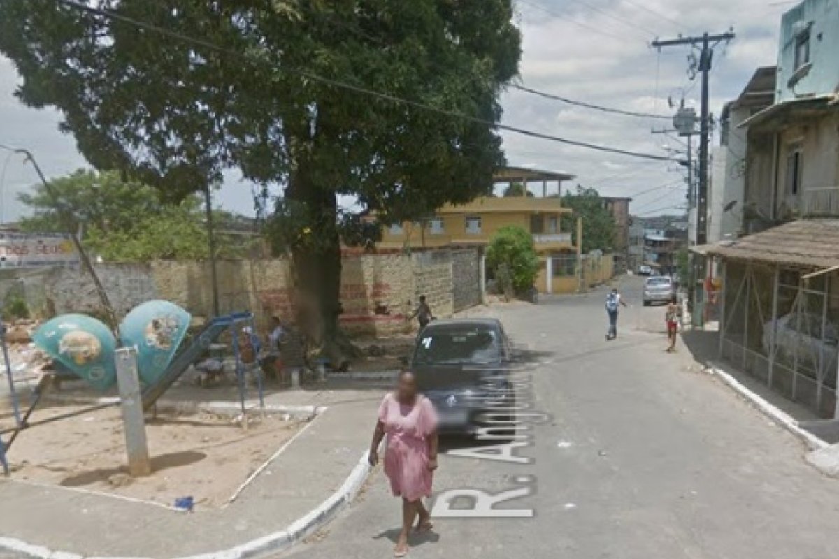 Salvador: Homem é morto a tiros na frente dos amigos em bar de Boa Vista de São Caetano