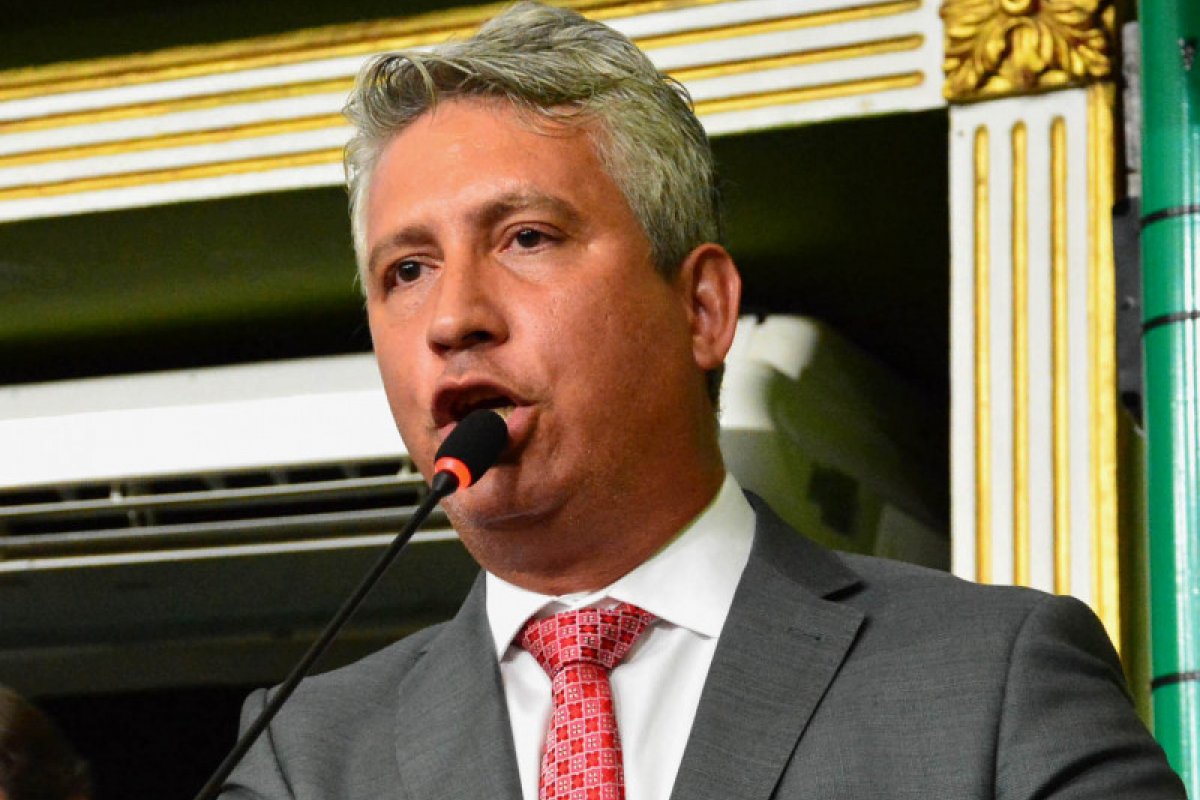 Vereador deseja punir artistas e bandas que realizam shows clandestinos durante a pandemia da Covid-19