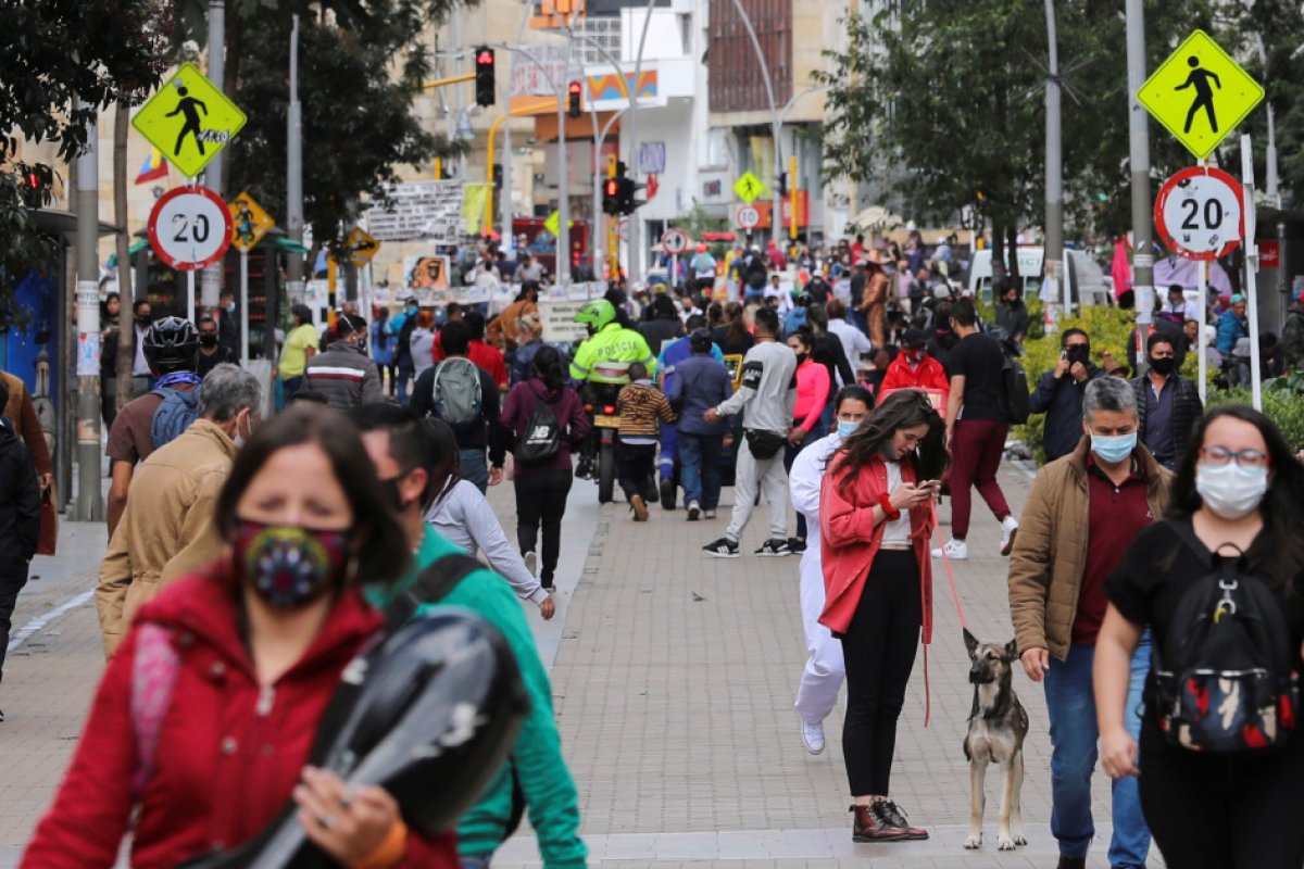 Variante de interesse em monitoração