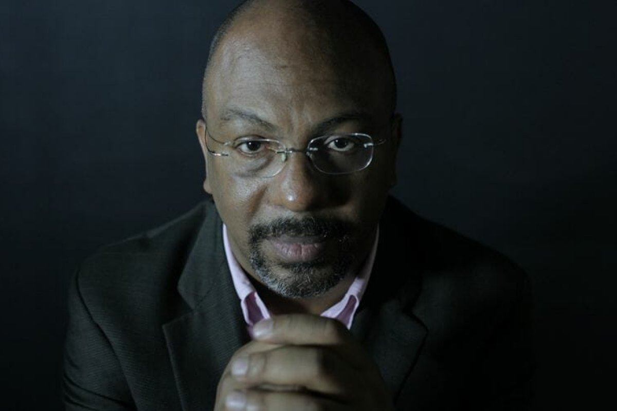 Violência contra negros é o 'maior problema jurídico' do Brasil, afirma Adilson Moreira