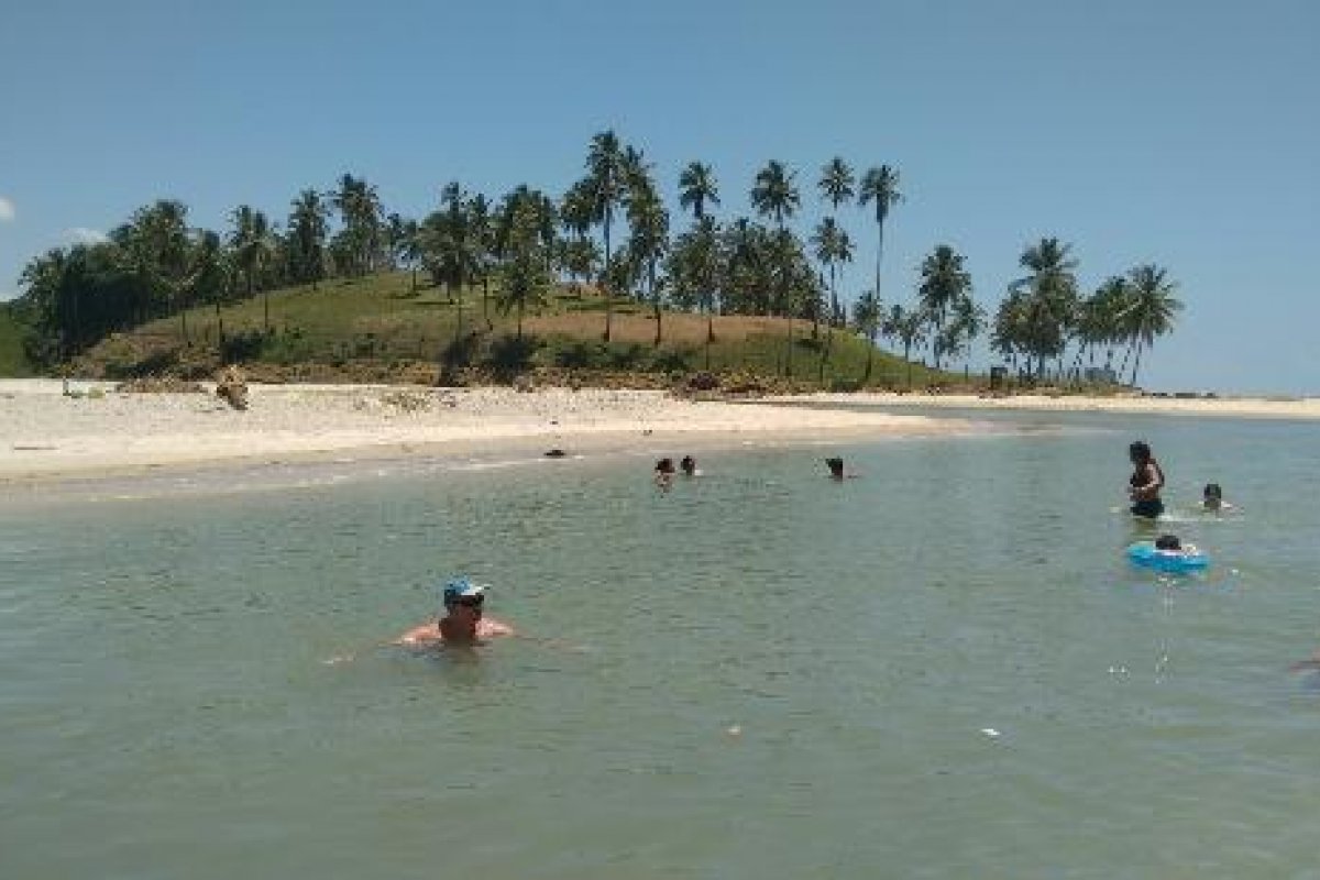 Adolescente morre afogado em praia no sul da Bahia