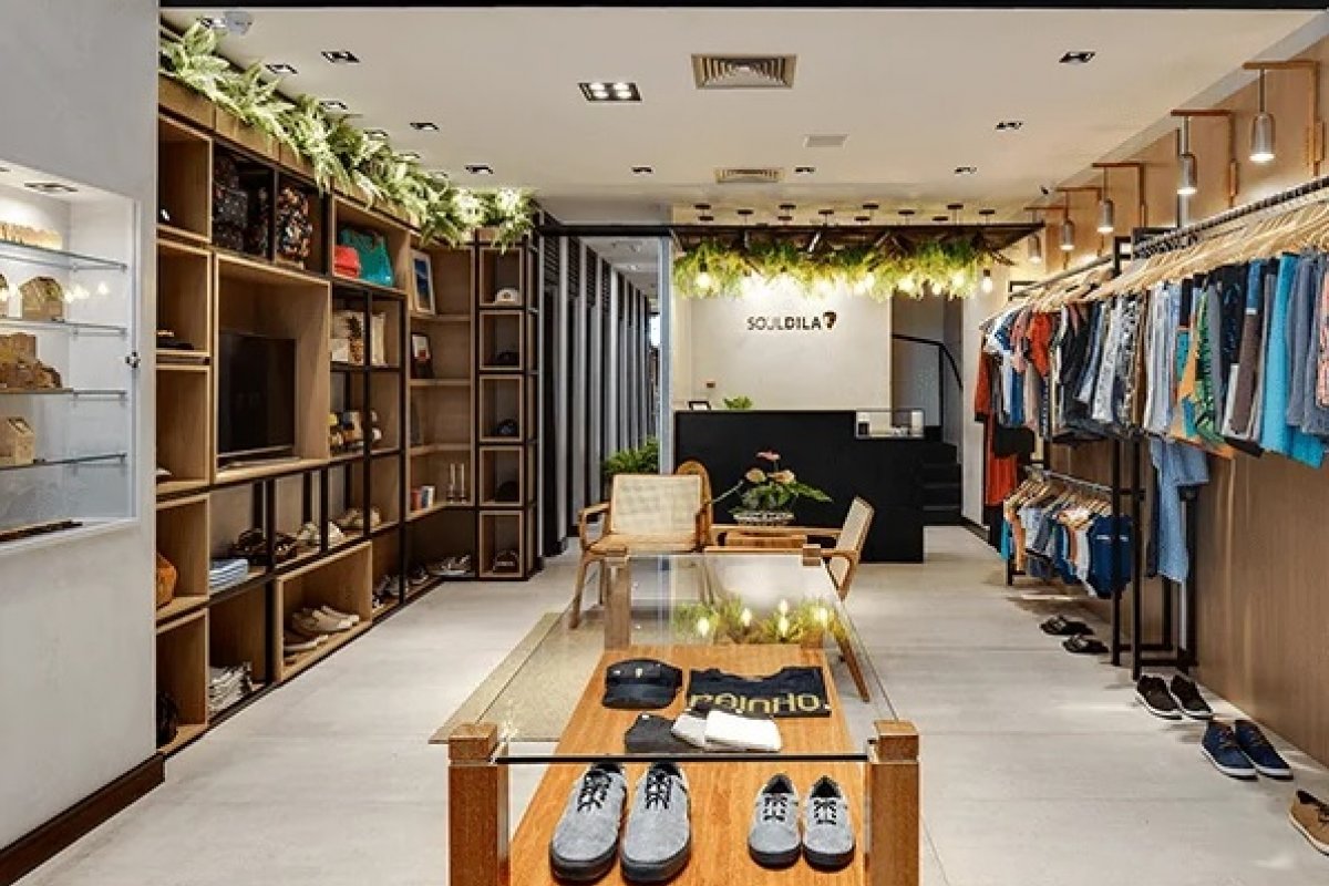 Marca baiana transforma lojas em estúdios de tatuagem por um dia