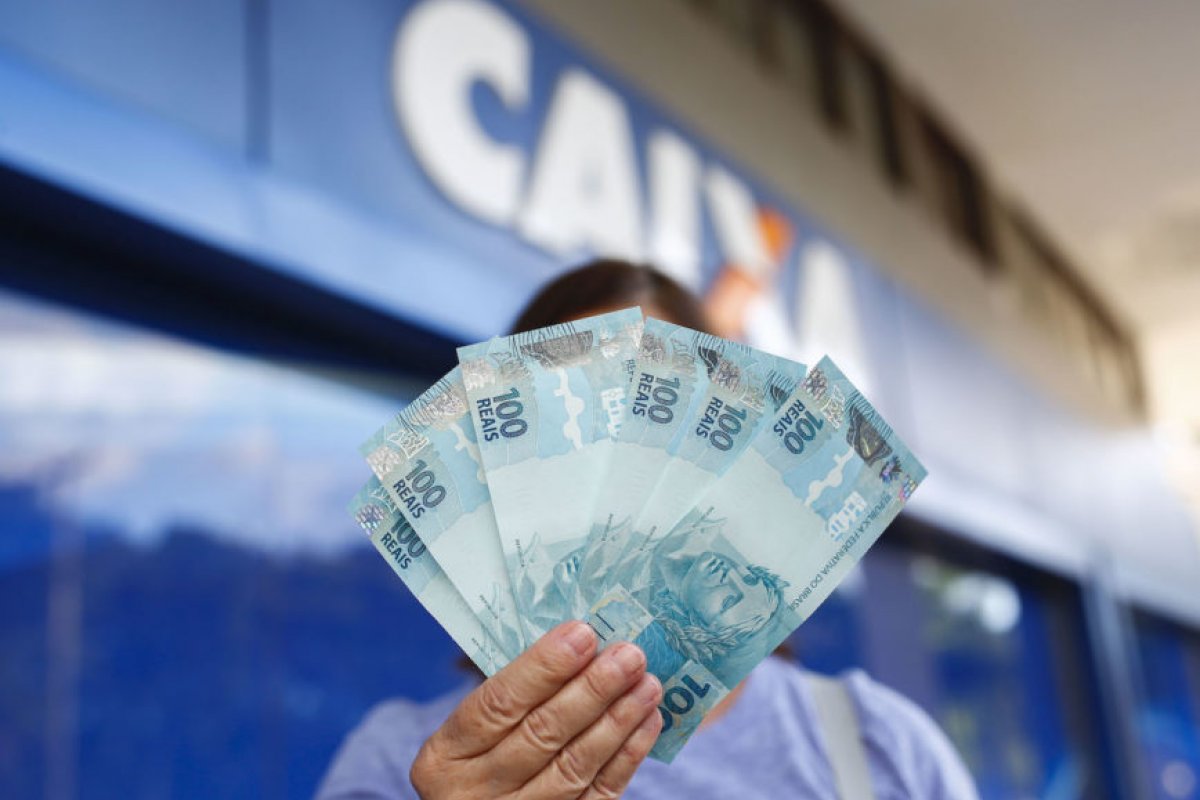 Governo já utilizou 60% do orçamento para Covid em 2021