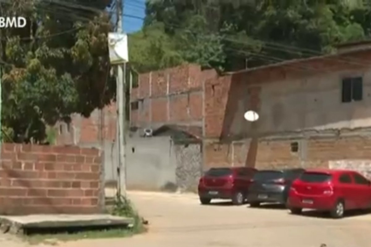 Moradores de São Gonçalo do Retiro relatam tiroteio entre motociclistas de grupos criminosos