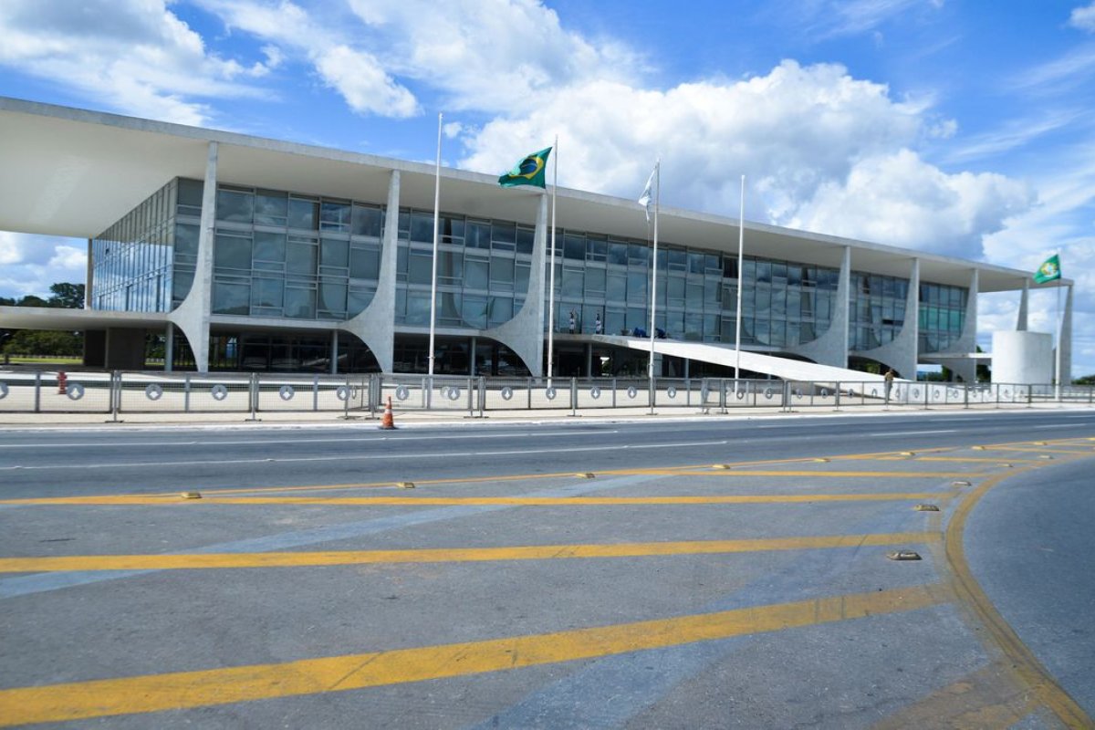 Governo federal gastou R$ 6,2 bi em auxílio-moradia desde 2016, diz pesquisa