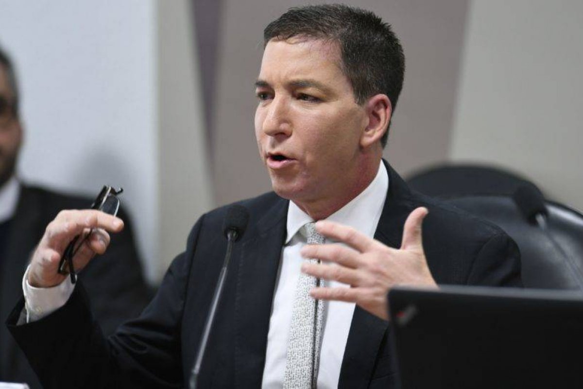 Polícia Federal confirma diálogo entre Greenwald e Molição; confira o diálogo