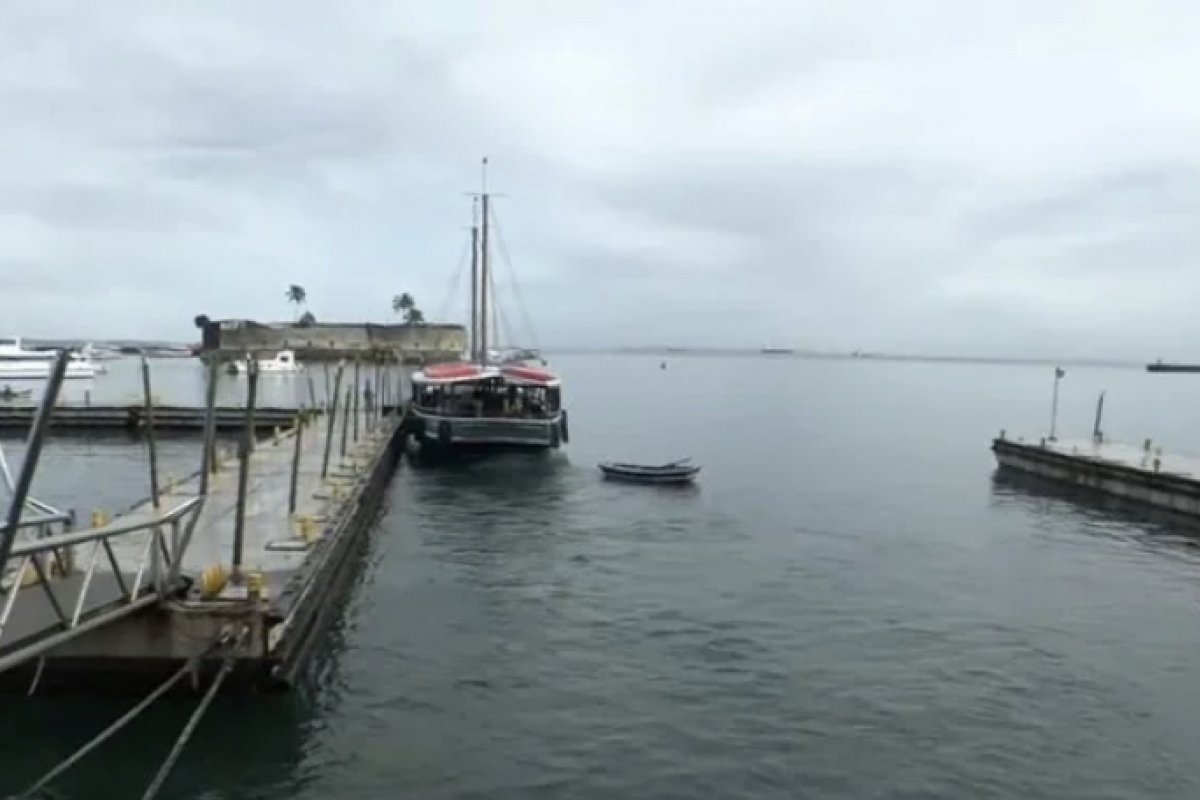 Travessia Salvador-Mar Grande para até 13h deste sábado por causa da maré baixa