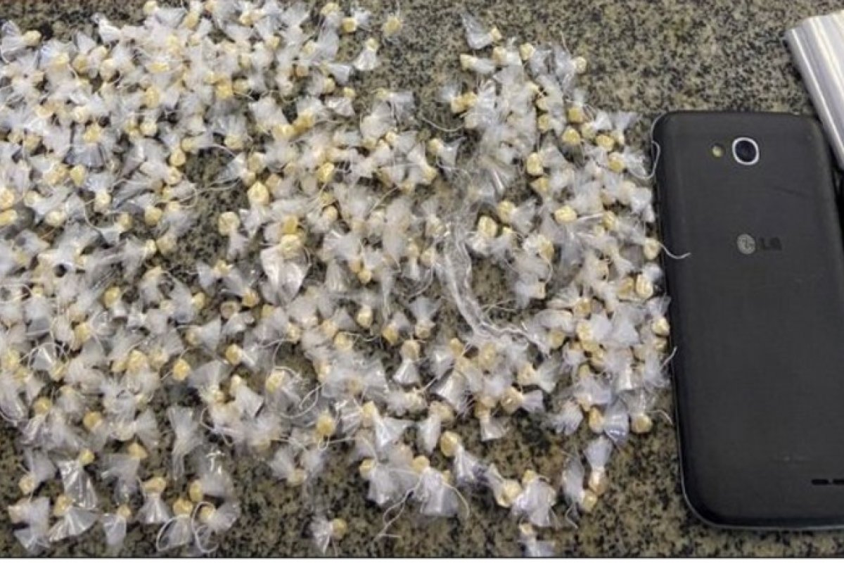 Polícia prende homem suspeito de liderar tráfico de drogas no bairro da Barra, em Salvador