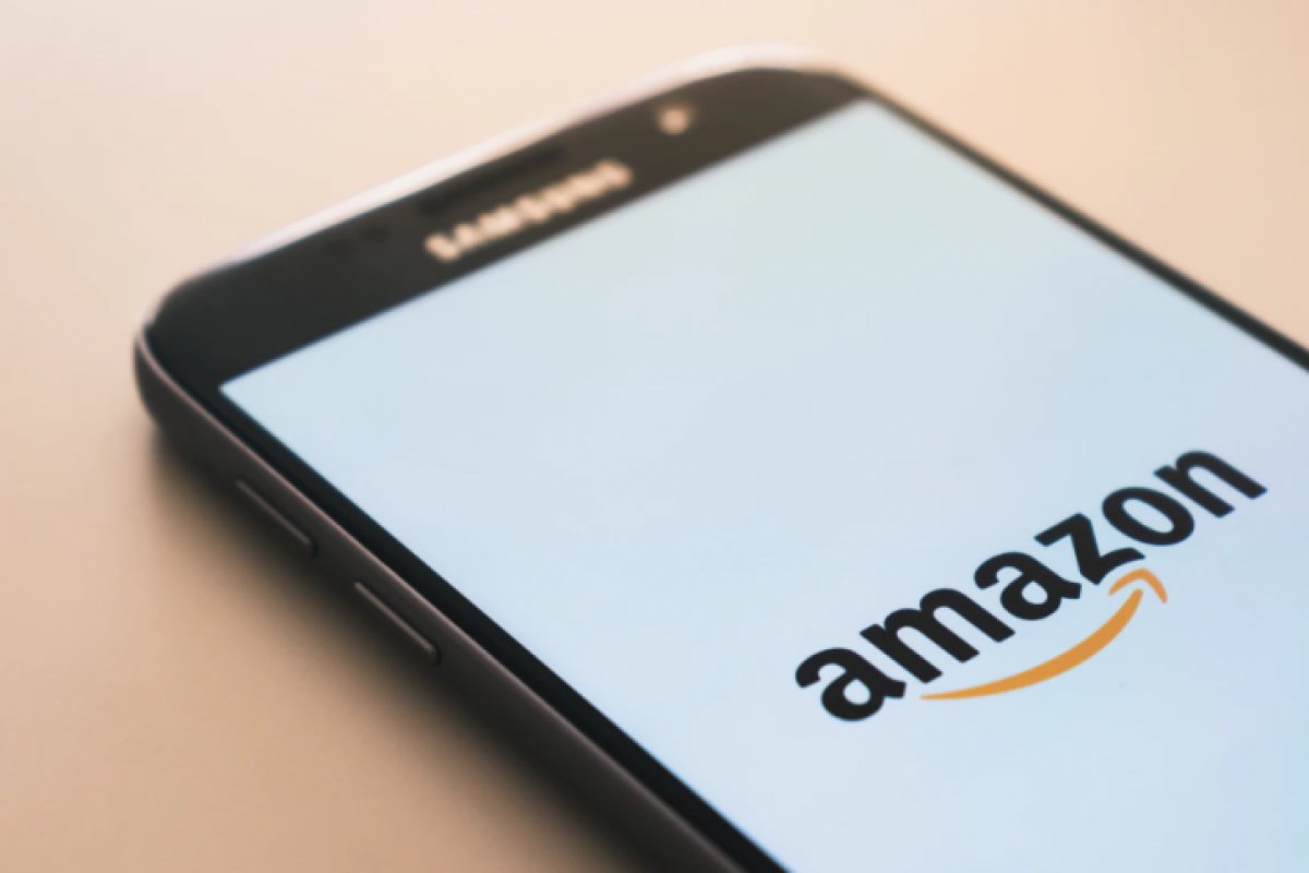 Amazon pagará faculdade para funcionários nos Estados Unidos