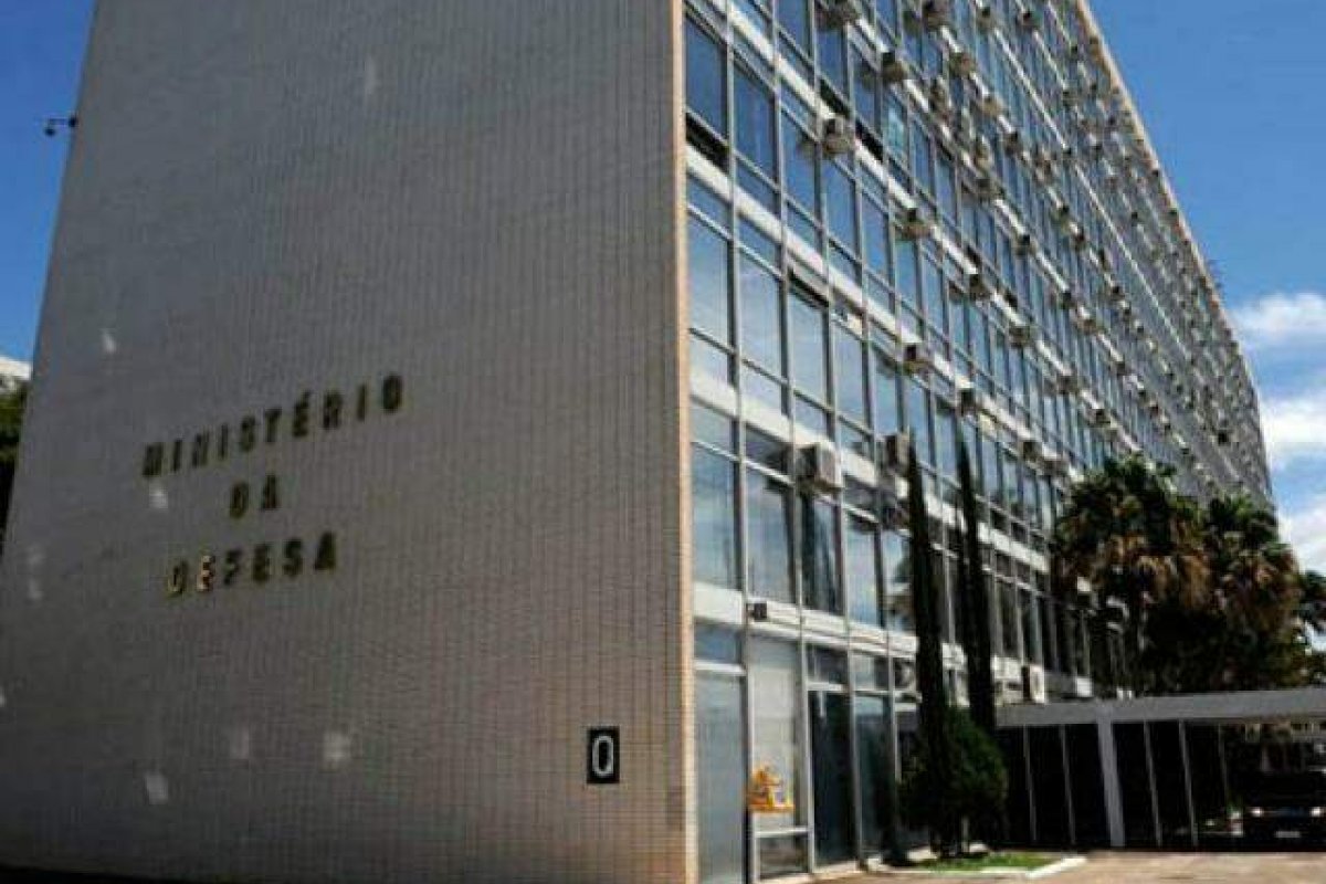 Ministério da Defesa gasta 83,5% do orçamento com pessoal