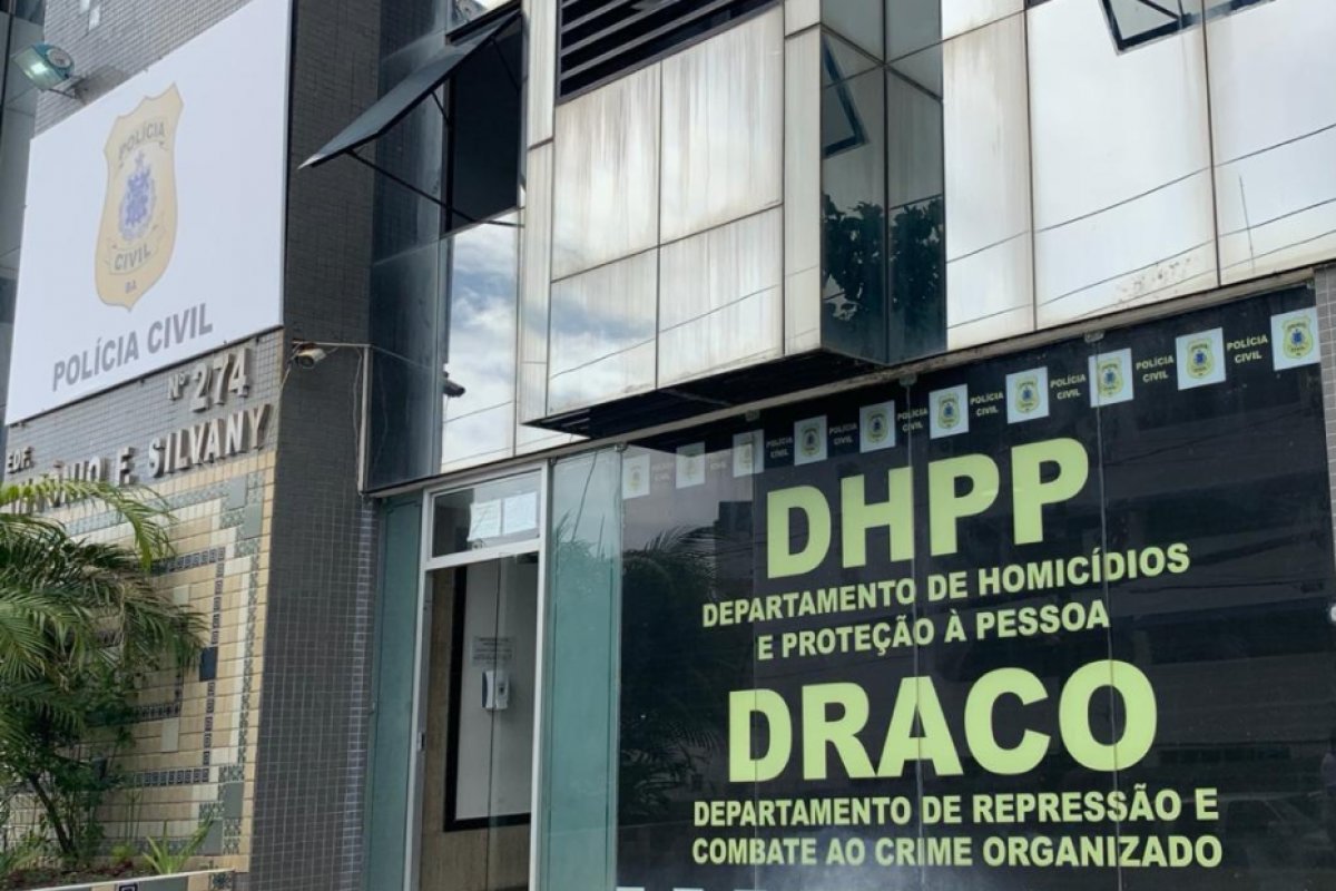 Suspeitos invadem residência e matam dois homens no bairro da Paz