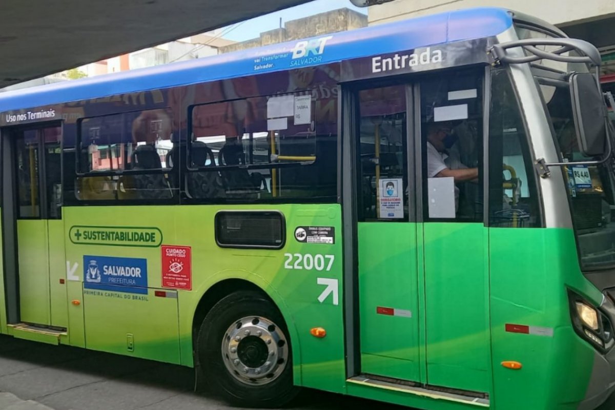 Começam nesta terça-feira (14) testes com ônibus elétricos em linhas do BRT, em Salvador