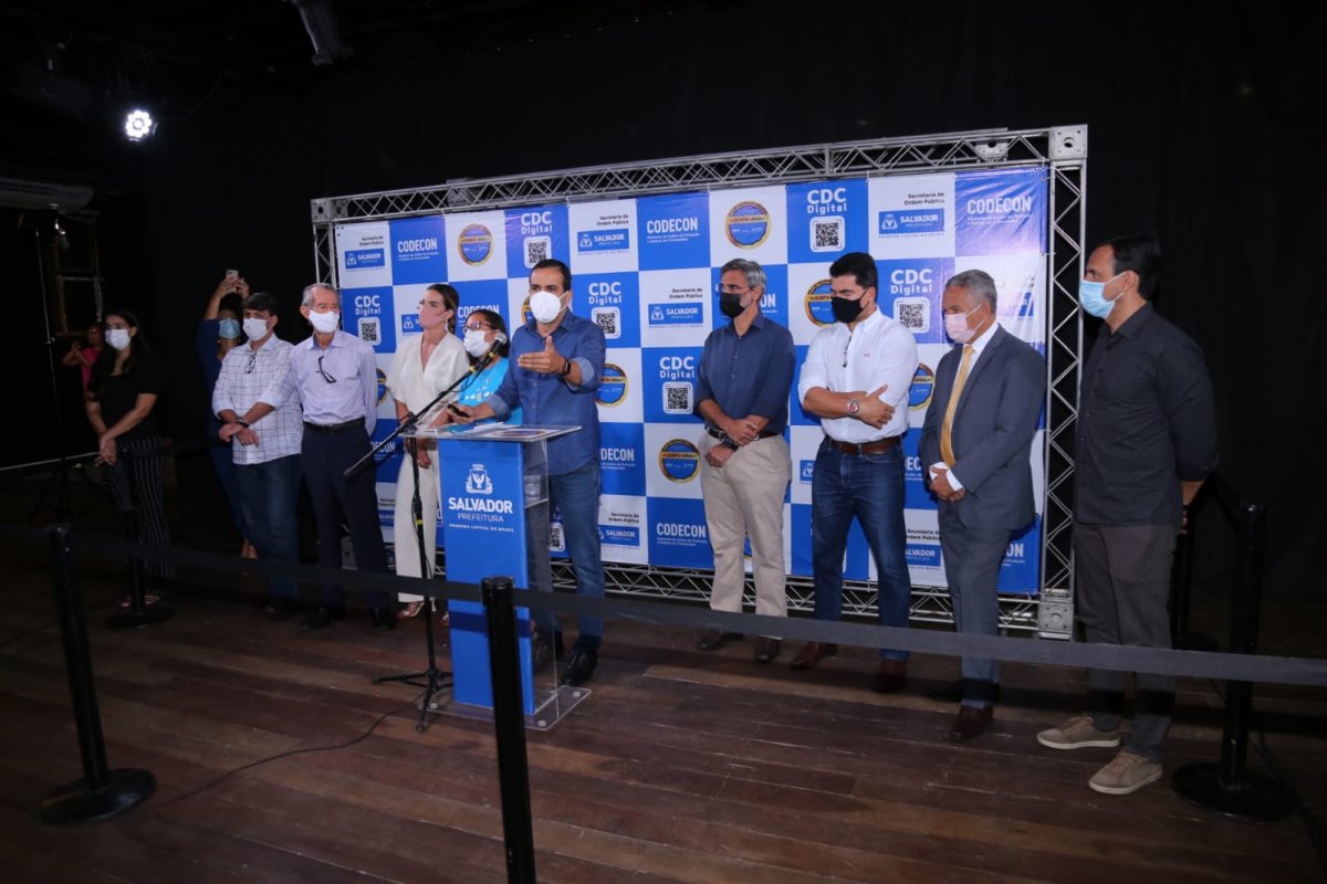 Bruno Reis se declara contra impeachment de Bolsonaro