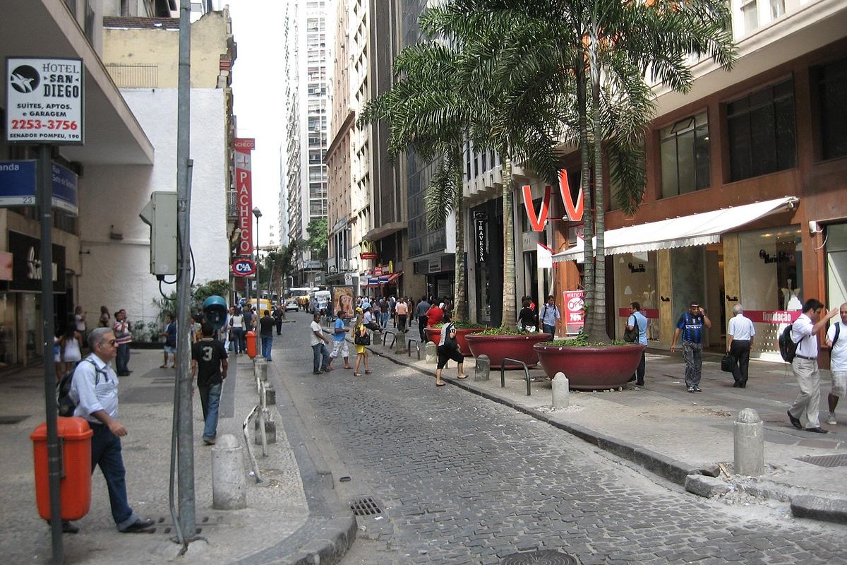 Casal morre após cair de prédio no Centro do Rio de Janeiro