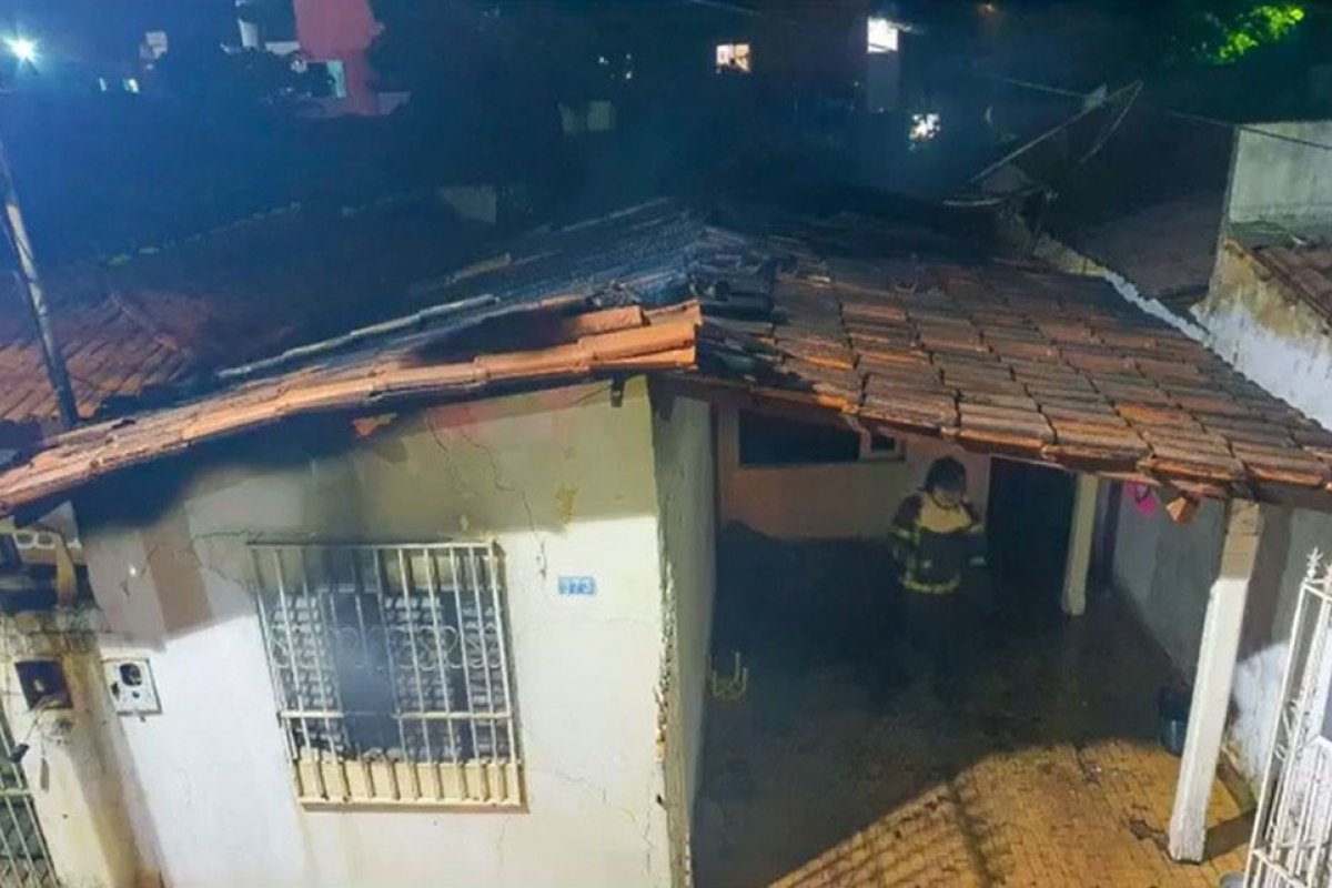 Incêndio atinge casa em Barreiras, no oeste da Bahia