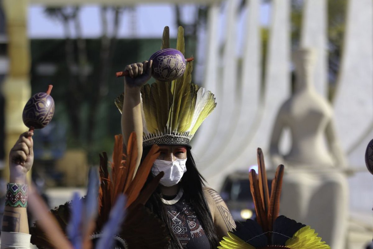 Após voto de Marques a favor do Marco Temporal, Moraes pede vista