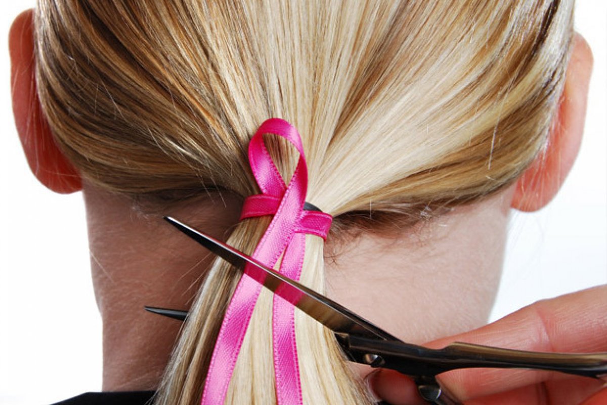 Salvador recebe campanha que recolhe mechas de cabelo para mulheres com Câncer