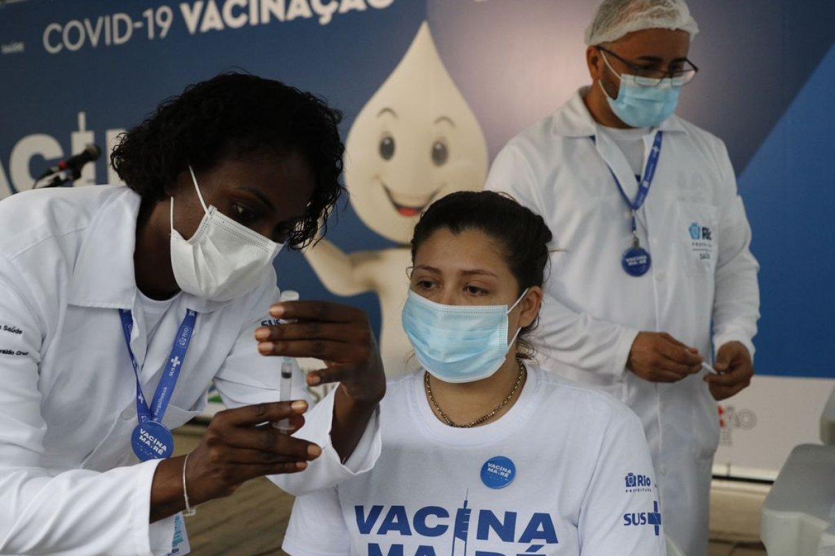 96% dos brasileiros defendem vacinação contra Covid-19, aponta pesquisa
