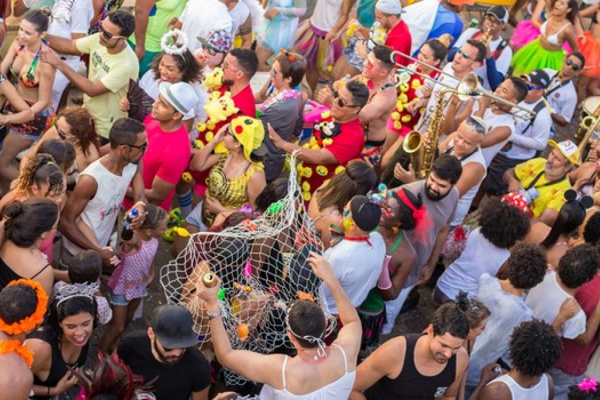 'Carnaval é algo que você não controla', diz especialista que é contra realização do evento