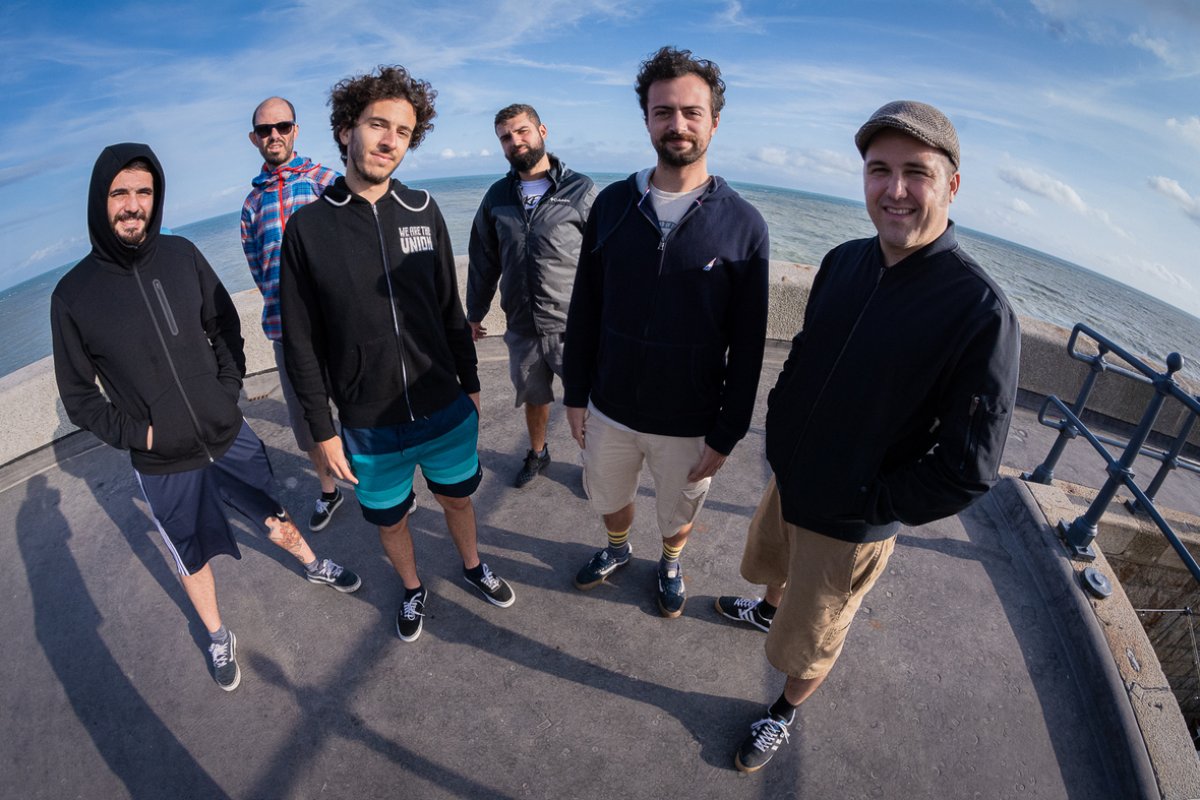 Abraskadabra lança Set Us Free, último single do disco Make Yourself at Home