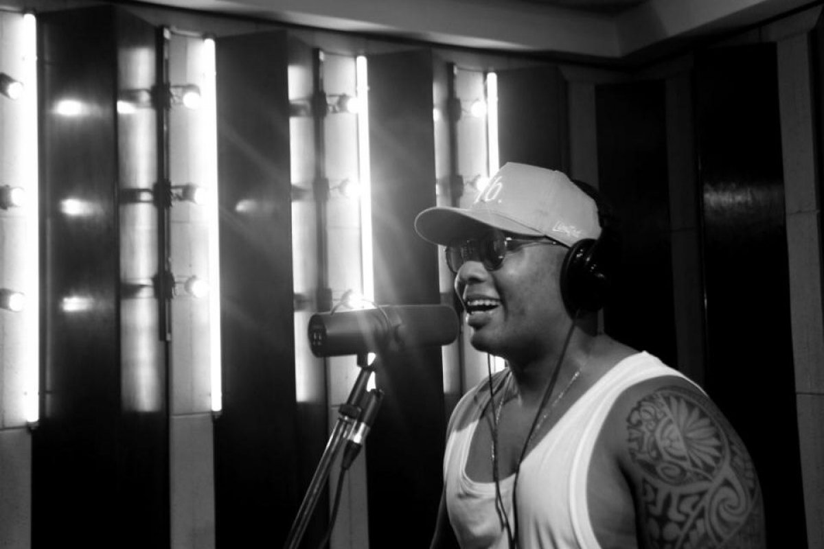 Miller Ramos apresenta mais uma edição do projeto Meu Samba neste sábado (18)