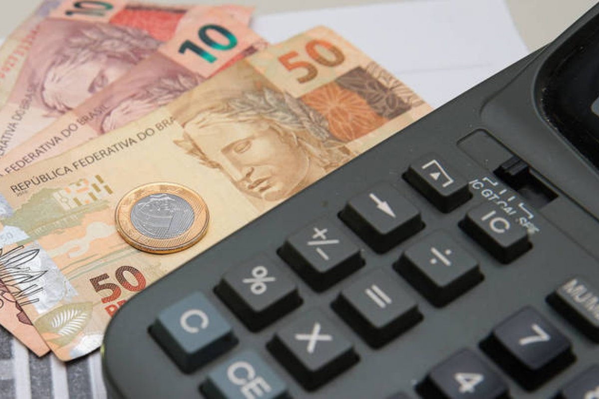 Aumento do IOF começa a valer a partir desta segunda-feira (20)