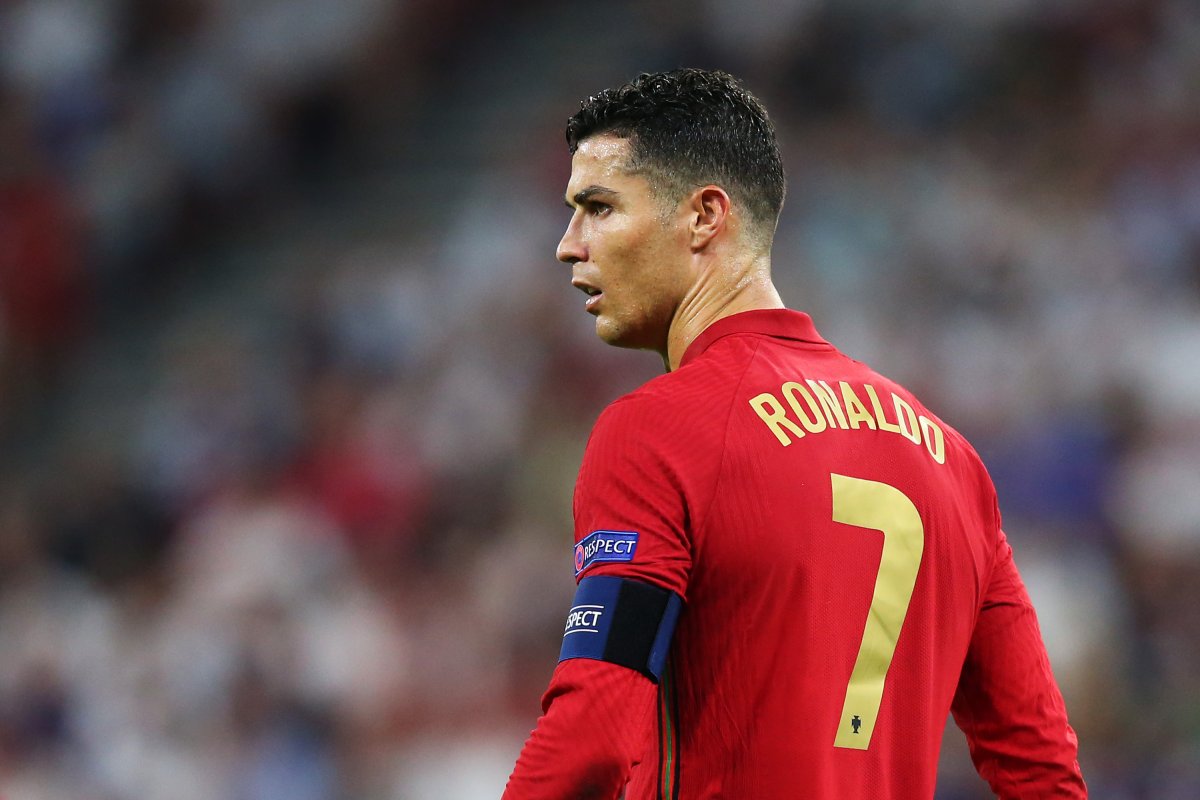 Cristiano Ronaldo é vítima de golpe e perde R$ 1,1 milhão