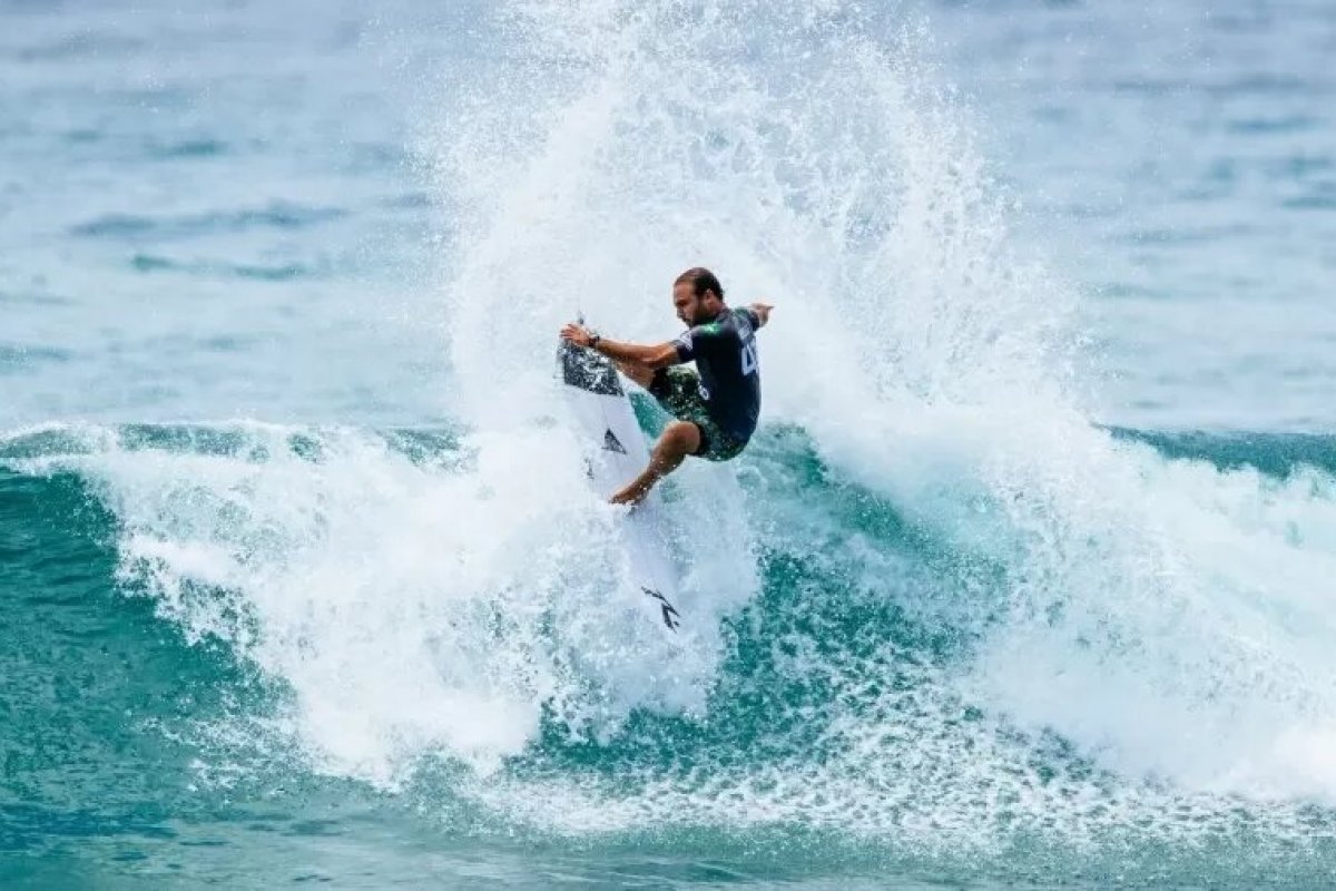 Brasil é maioria em classificatória masculina para elite do surfe