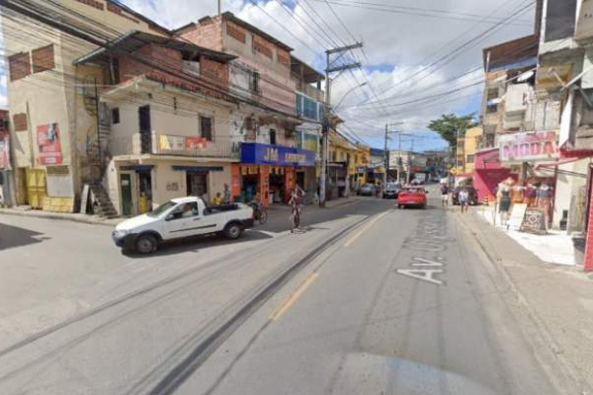 Moradores de Salvador encontram feto abandonado em lixo no bairro de Sussuarana