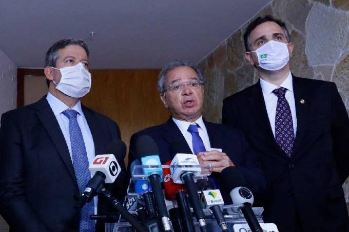 Solução de abertura fiscal para novo Bolsa Família sairá da PEC dos precatórios