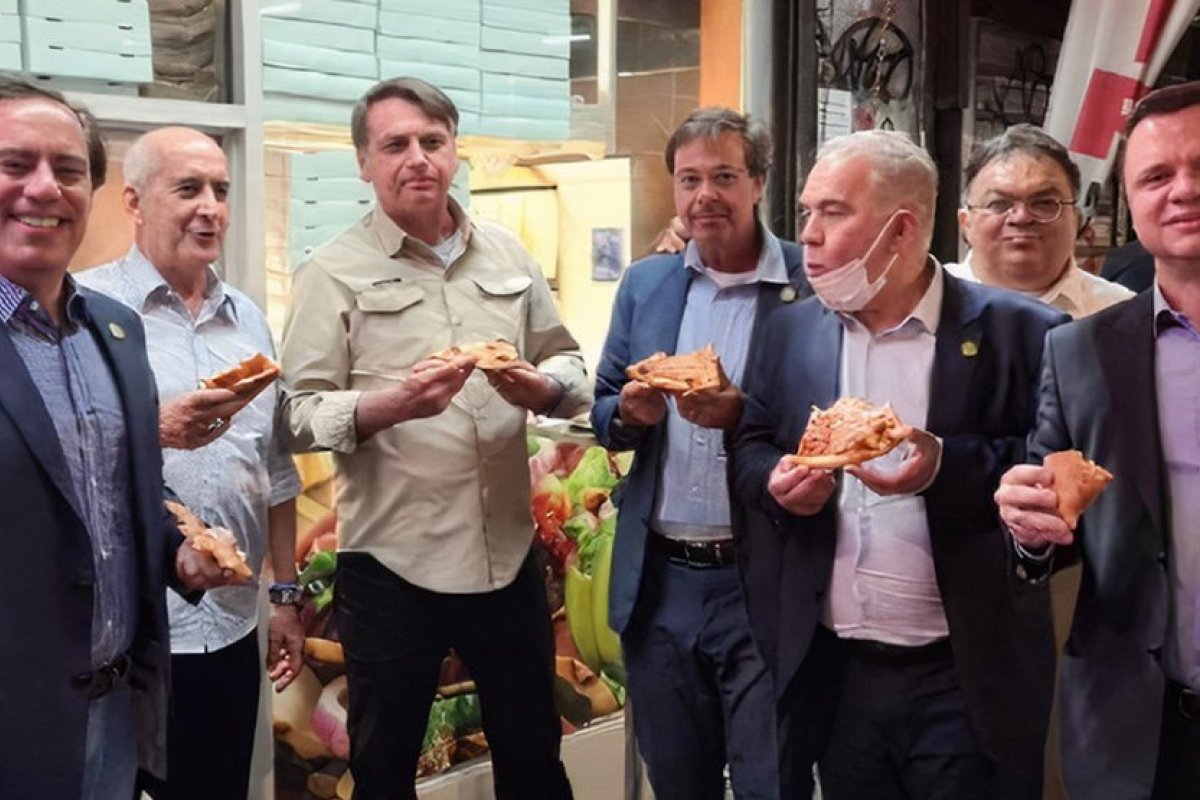 Após Queiroga testar positivo, Anvisa recomenda quarentena para Bolsonaro e sua comitiva