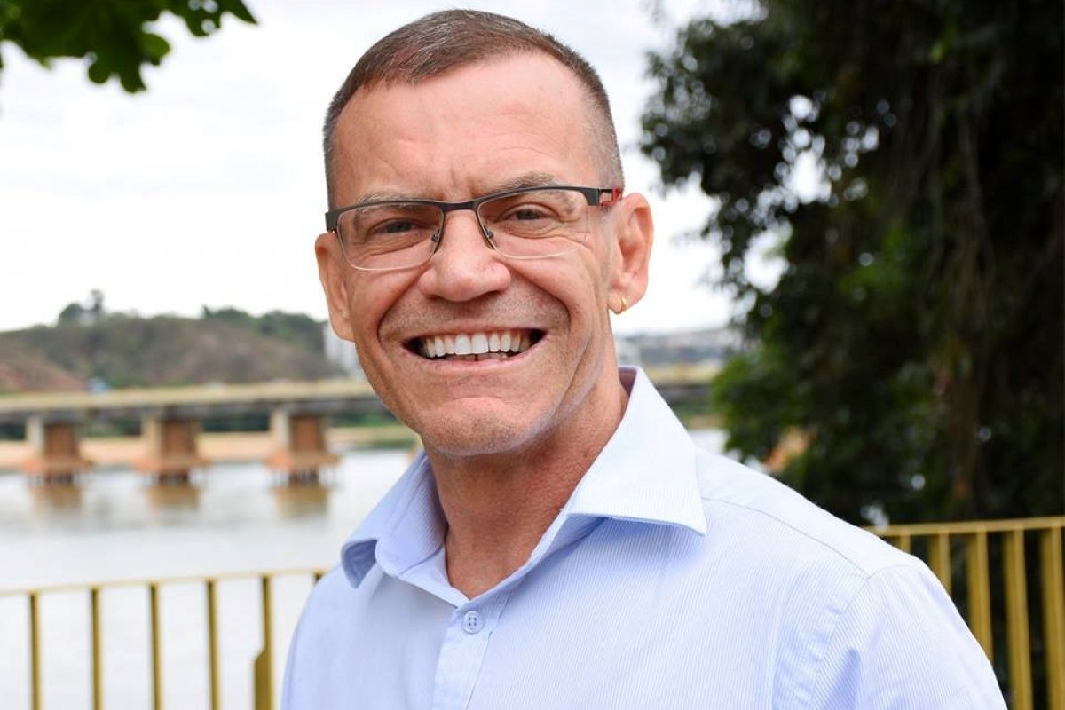 Senador questiona a Aras se ele acha que homossexualidade é doença