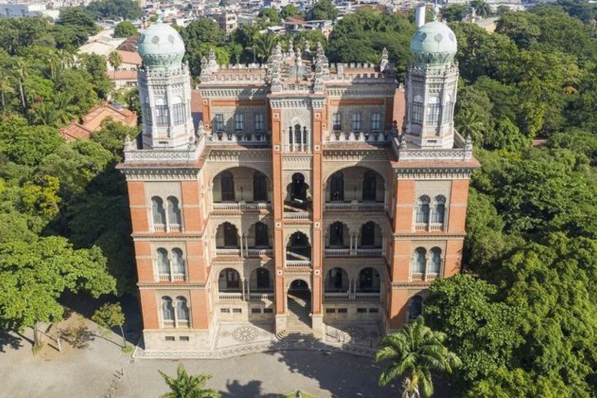 Argentina e Brasil desenvolverão vacinas de mRNA contra covid-19