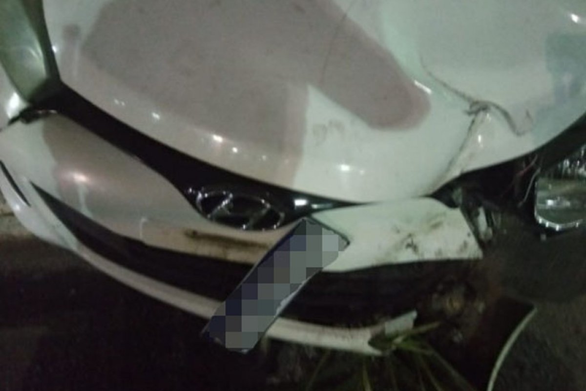 Homens armados abandonam carro no bairro de São Cristóvão, em Salvador