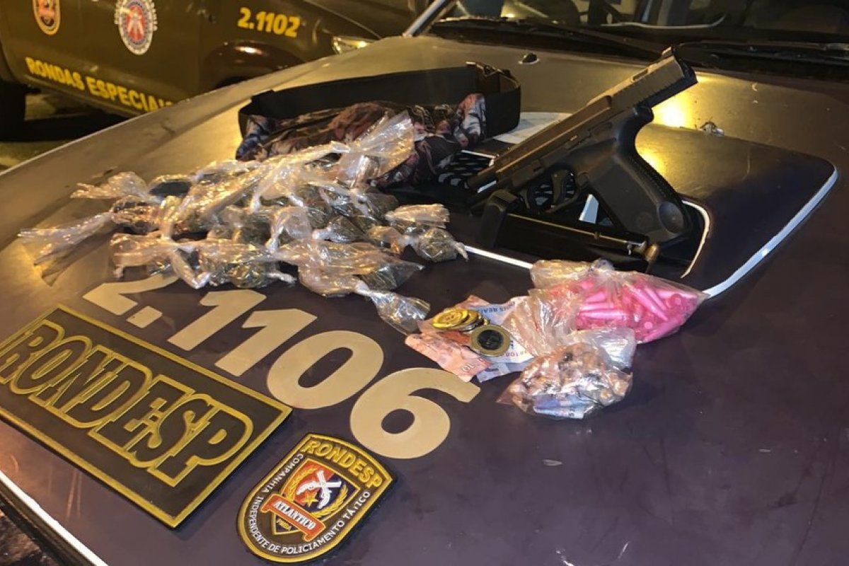 Em Salvador: jovem que postava fotos com armas nas redes sociais morre em confronto com PMs