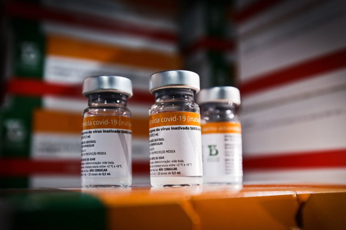Anvisa afirma que fábrica chinesa que envasou CoronaVac interditada não foi inspecionada