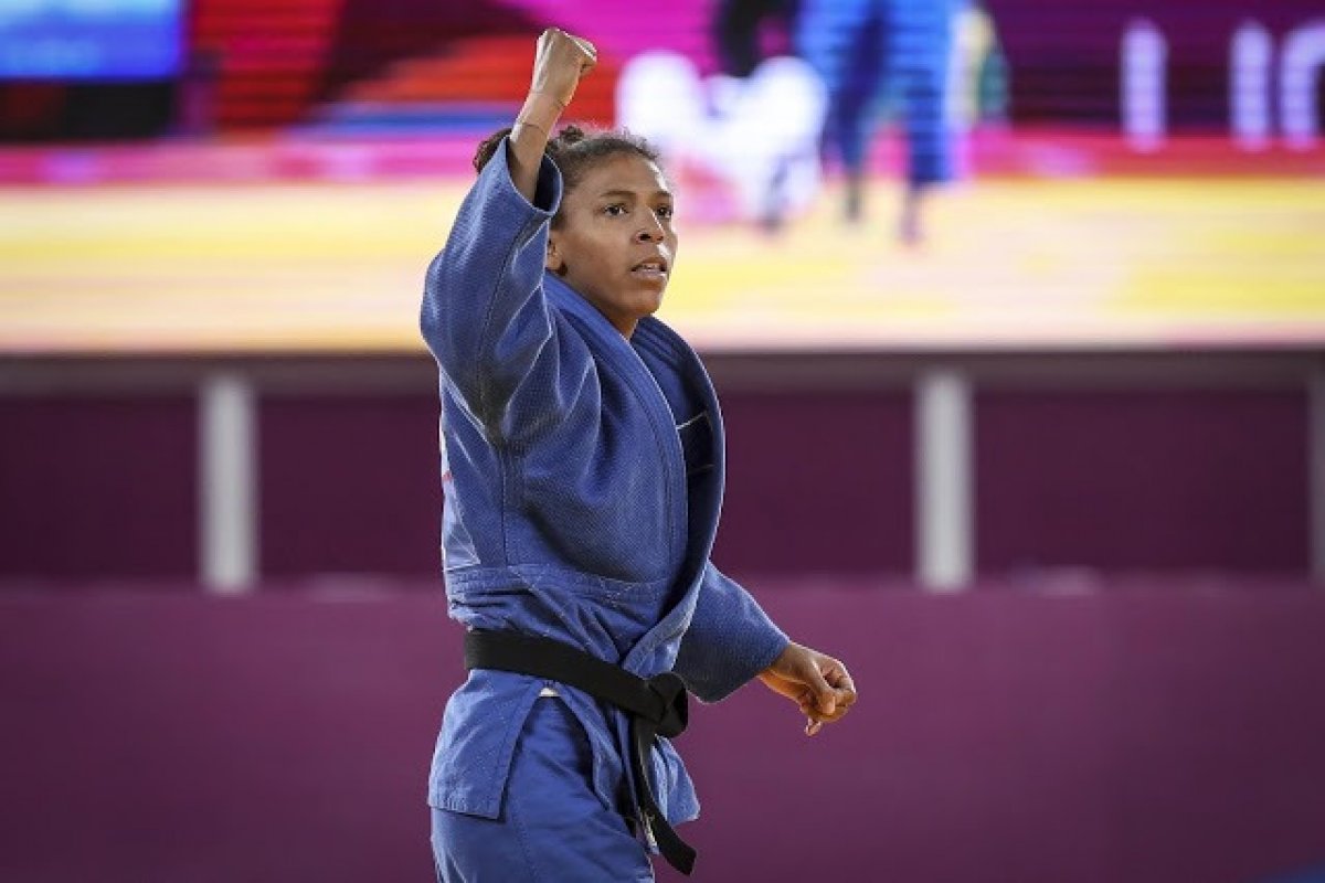 Rafaela Silva perde a medalha de ouro no Pan de Lima após ser pega no antidoping