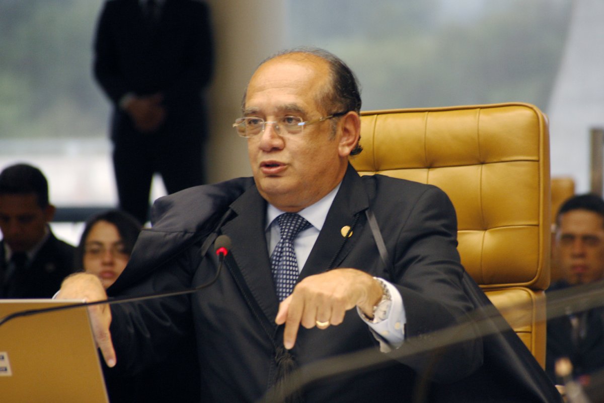 Gilmar Mendes suspende condenação de empresa por débitos trabalhistas