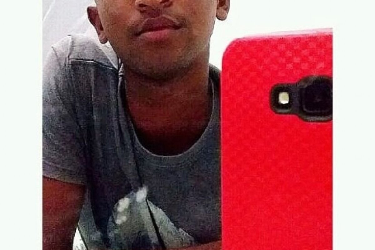 Após família denunciar sumiço, corpo de jovem de 21 anos é encontrado esquartejado no bairro de Itinga, Salvador