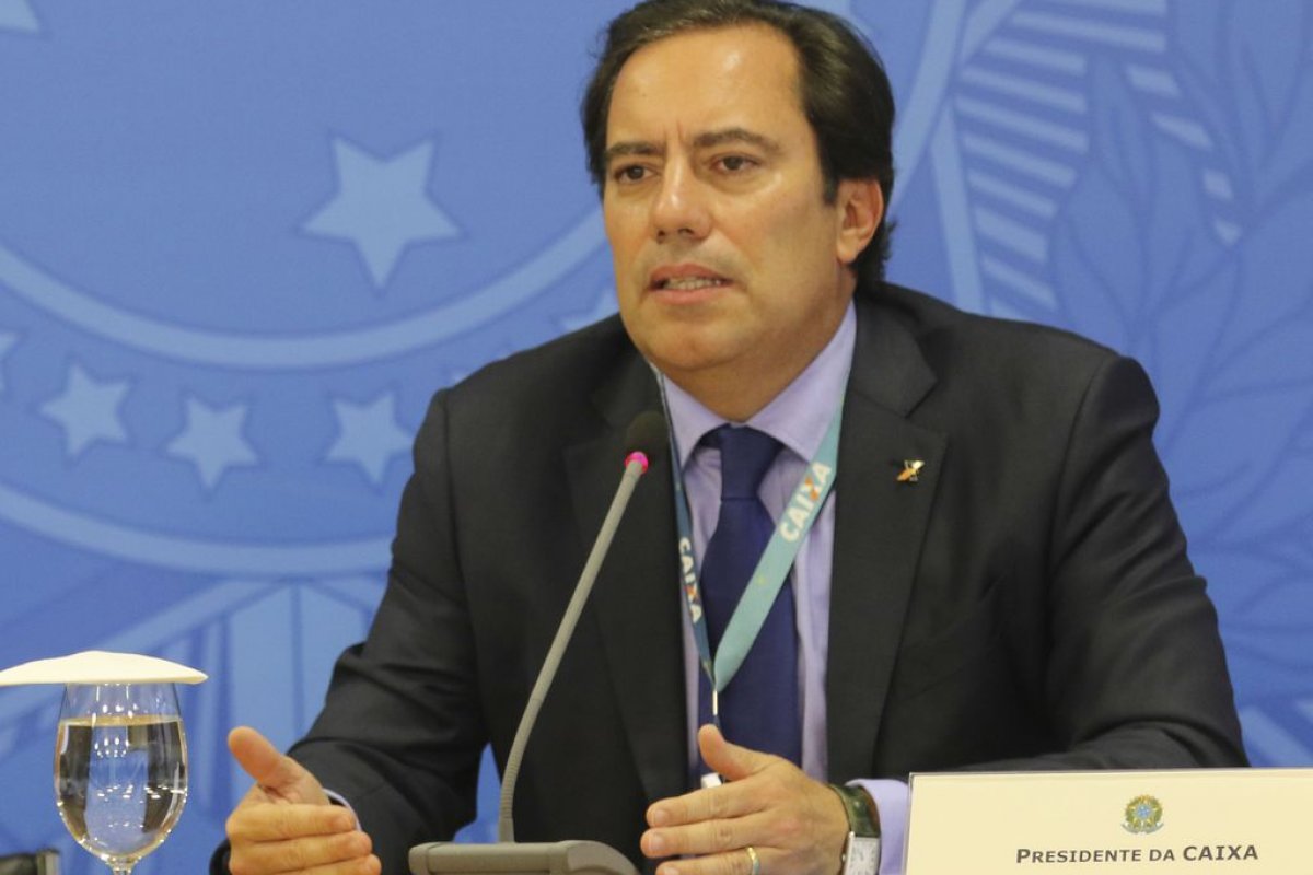 Presidente da Caixa testa positivo para a Covid-19; ele já é o quarto membro da comitiva de Bolsonaro a ser infectado