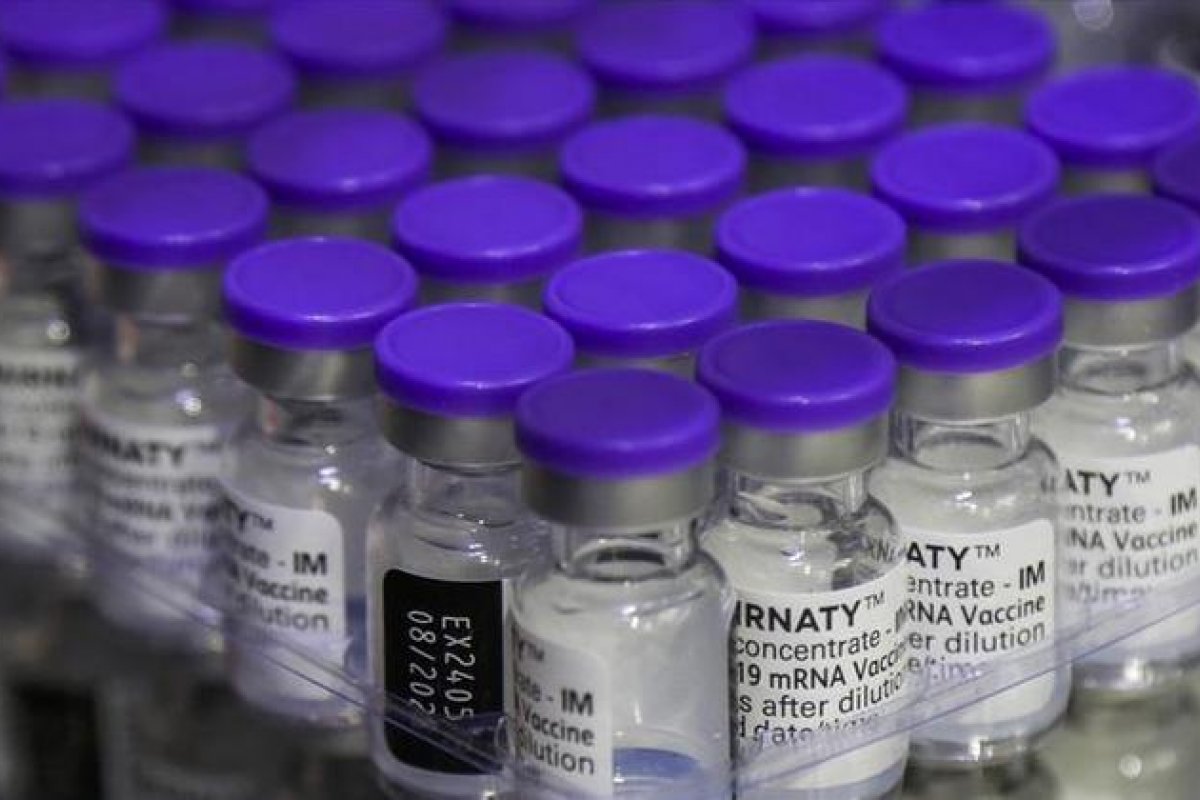 Ministério da Saúde pede fim de intervalo entre doses da gripe e da Covid