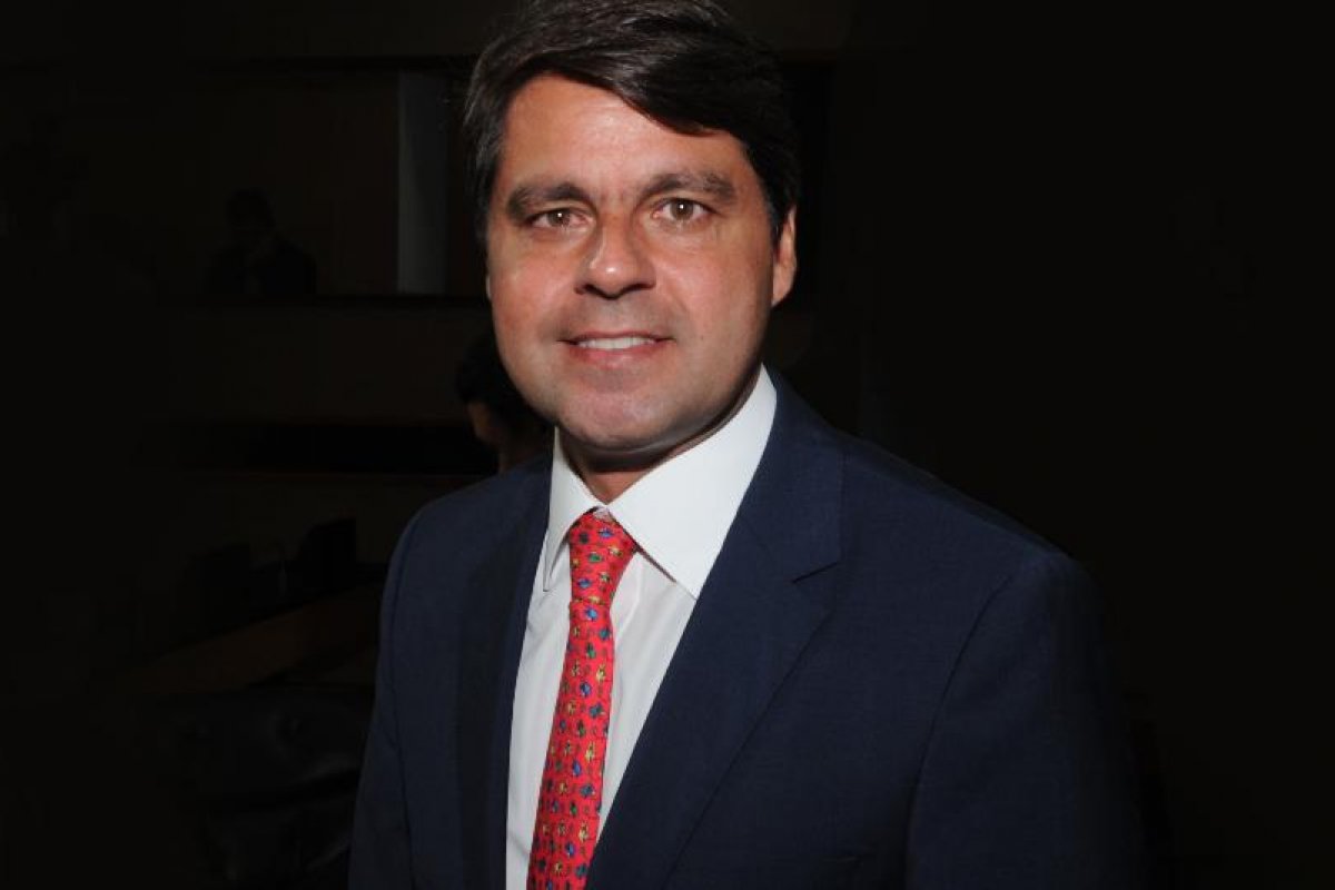 Deputado pede bom senso após fala de Rui Costa sobre a não redução do ICMS da gasolina